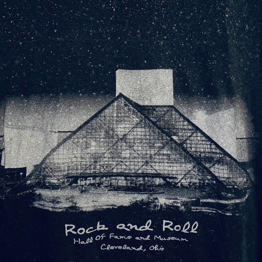official rock & roll hall of fame tee